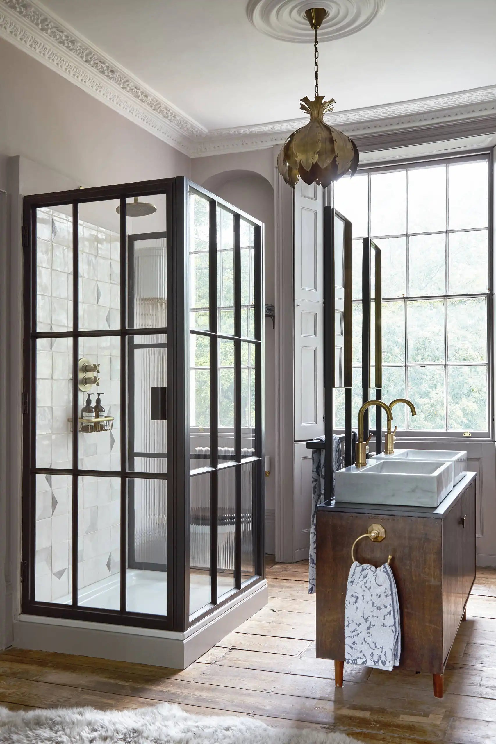 Acrylic Shower Enclosures vs. Other Options: What Homeowners Need to Know