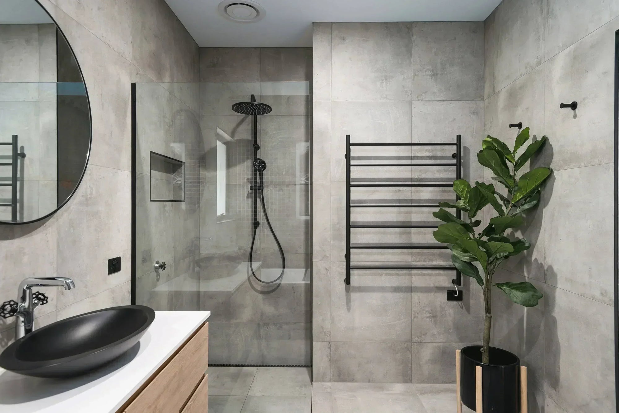 Why a Wall Mounted Electric Towel Warmer is the Ideal Upgrade for Your Bathroom: A Complete Guide for Homeowners and Design Enthusiasts