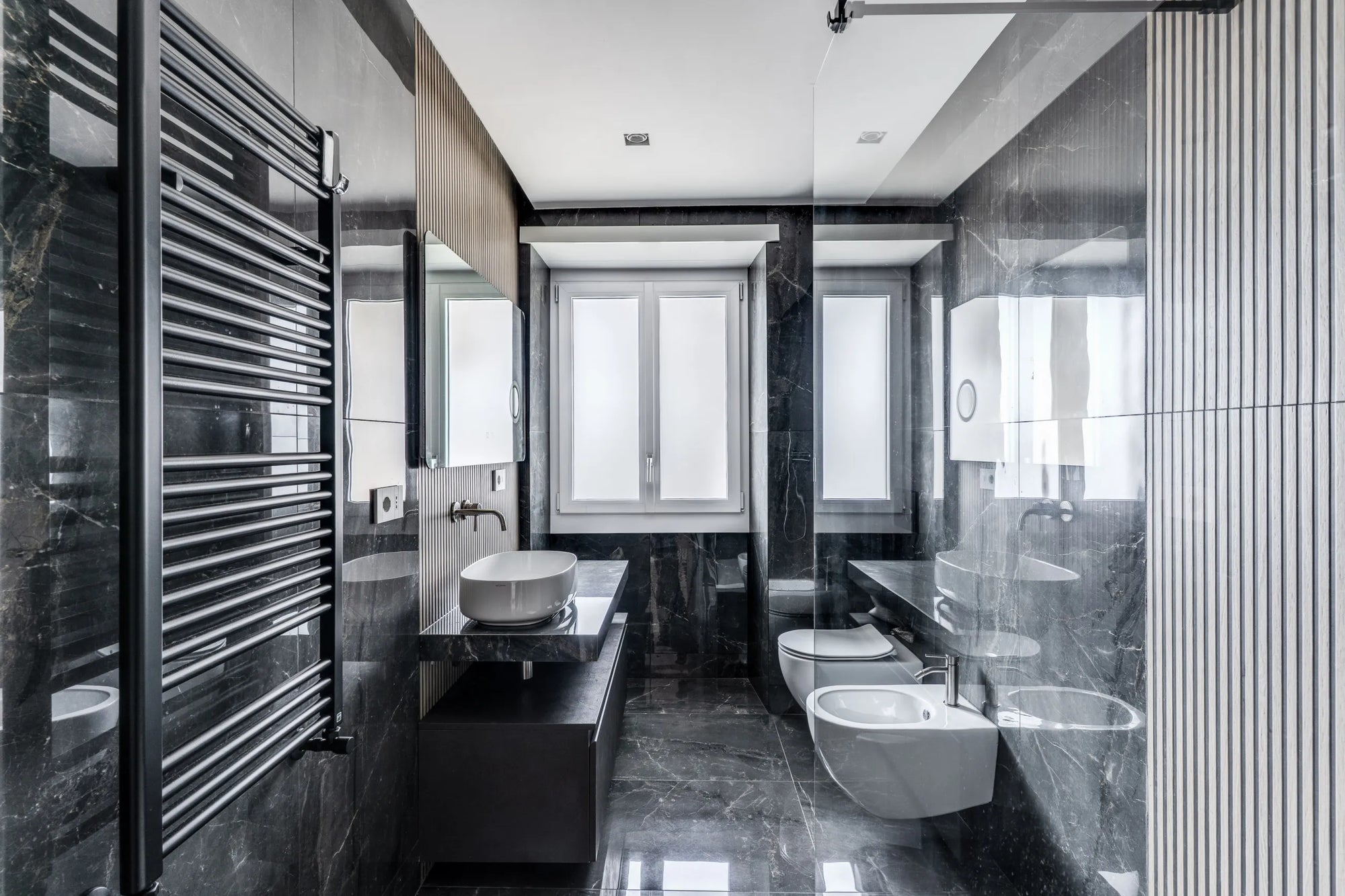 Luxury Glass ≠ Hard to Clean? Real-World Test of the 2712D’s Nano-Coated Shower Door