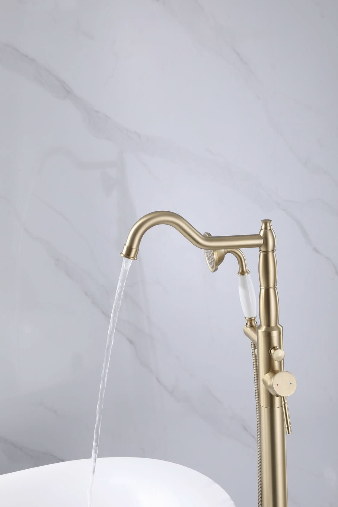 brushed gold bathroom faucet with handheld shower color:Brushed Gold