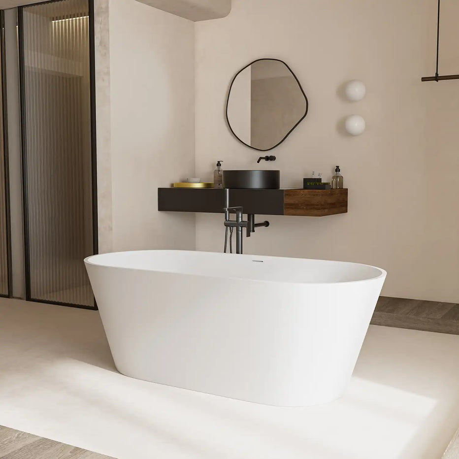 63 Durable Solid Surface Soaking Bathtub - Easy Clean, Long-Lasting Quality